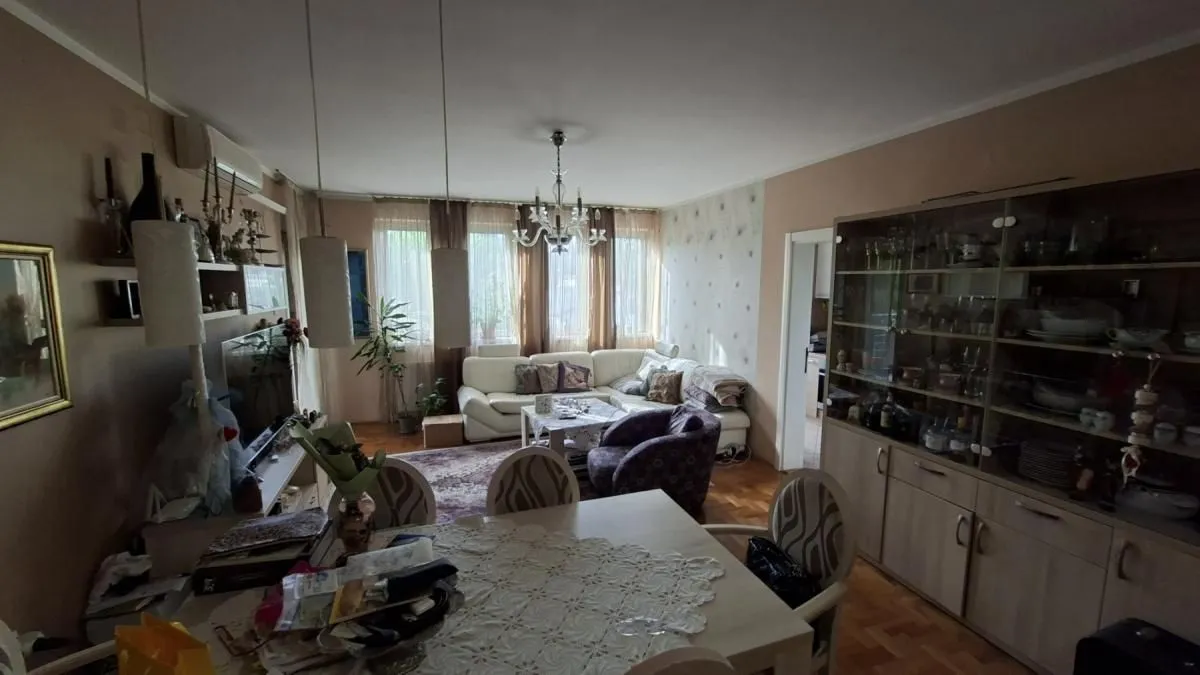 Sale, four bedroom apartment, 103m², Grbavica, Novi Sad Sve Podlokacije