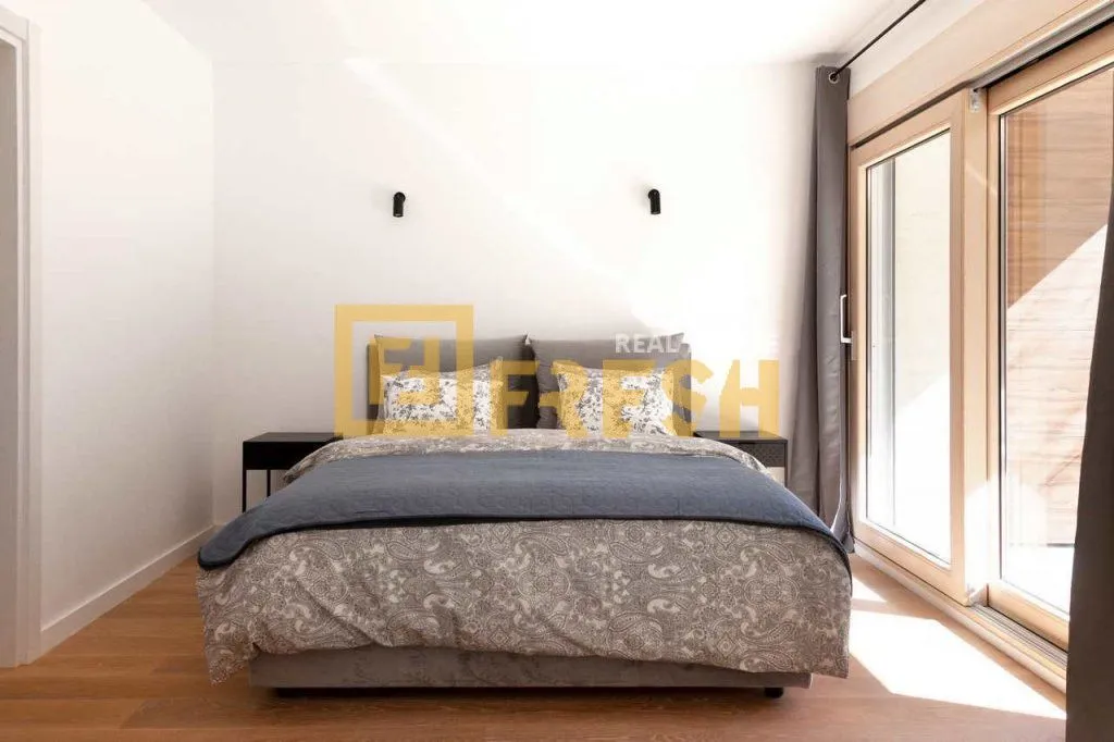 Prodaja, četvorosoban stan, 253m², Kotor, Crna Gora