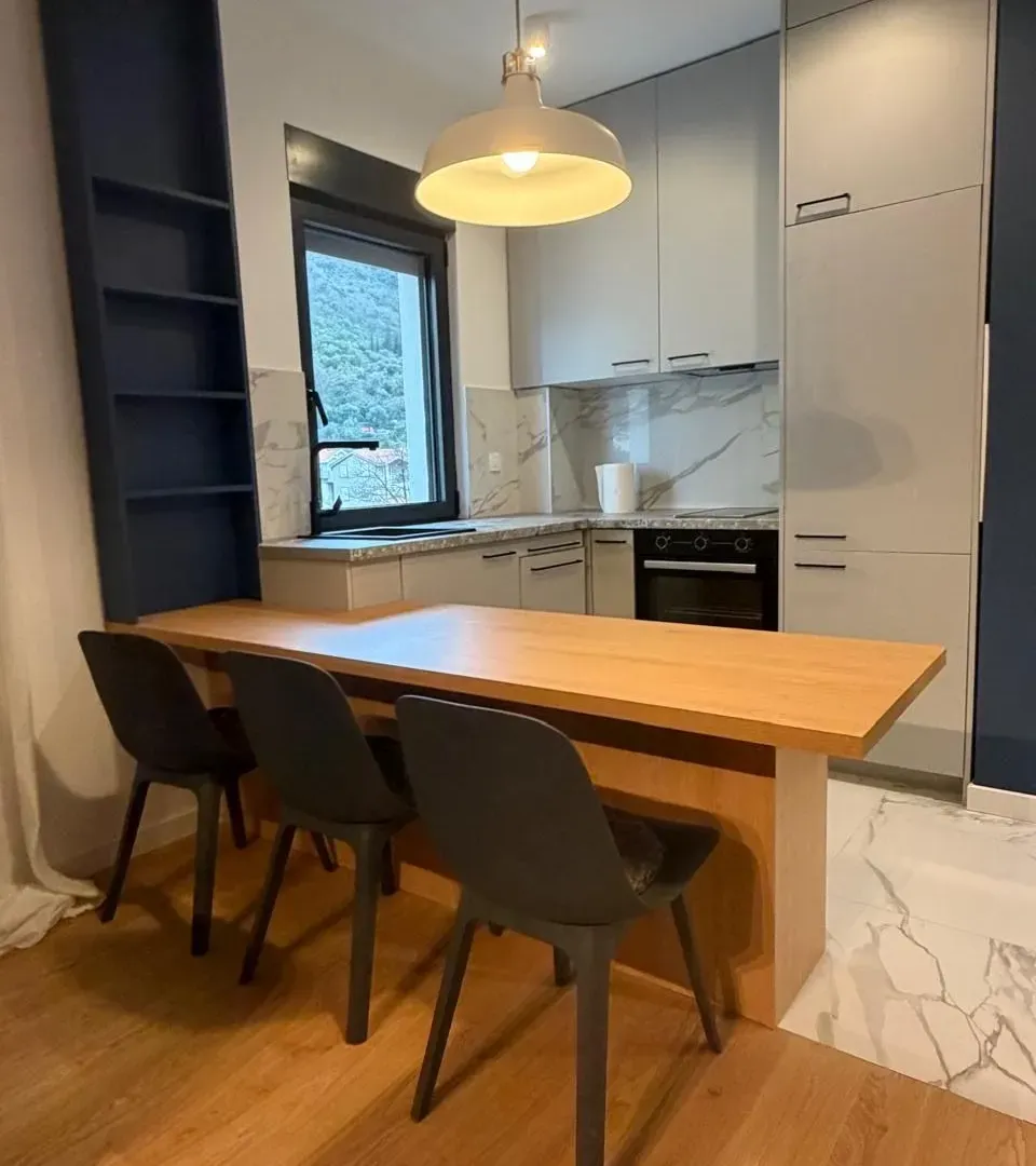 Rent, one bedroom apartment, 45m², Bijela, Herceg Novi