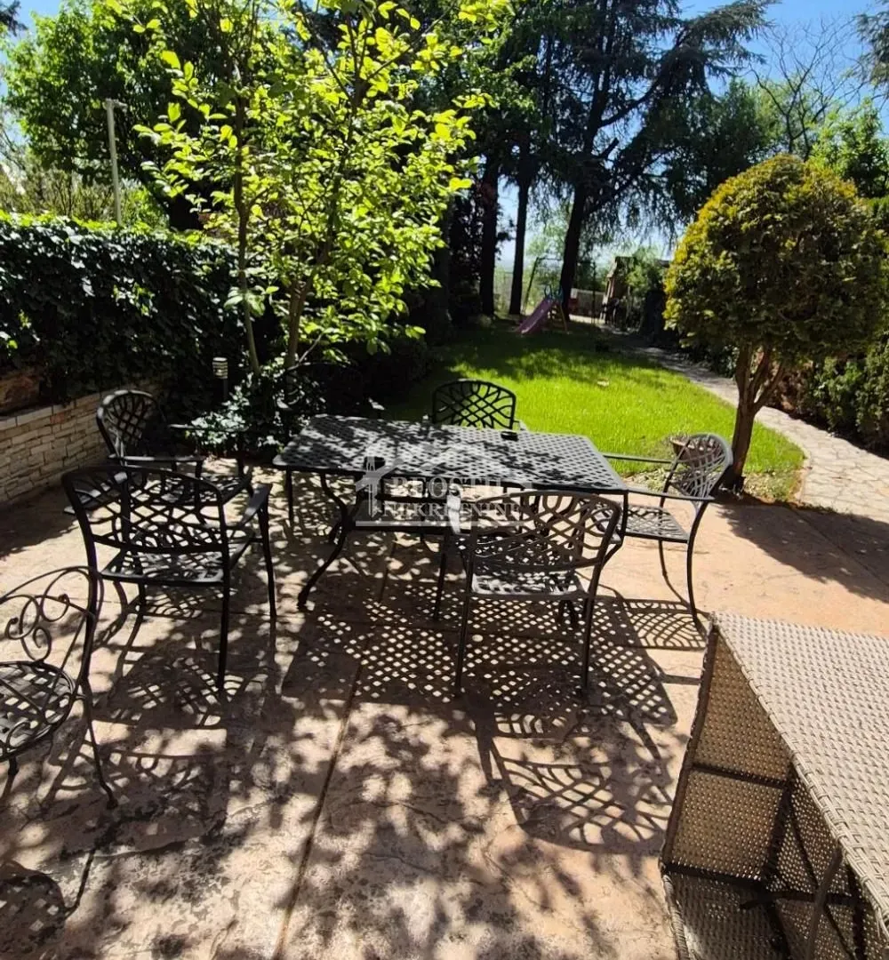 Rent, house, 319m², Julino Brdo, Beograd
