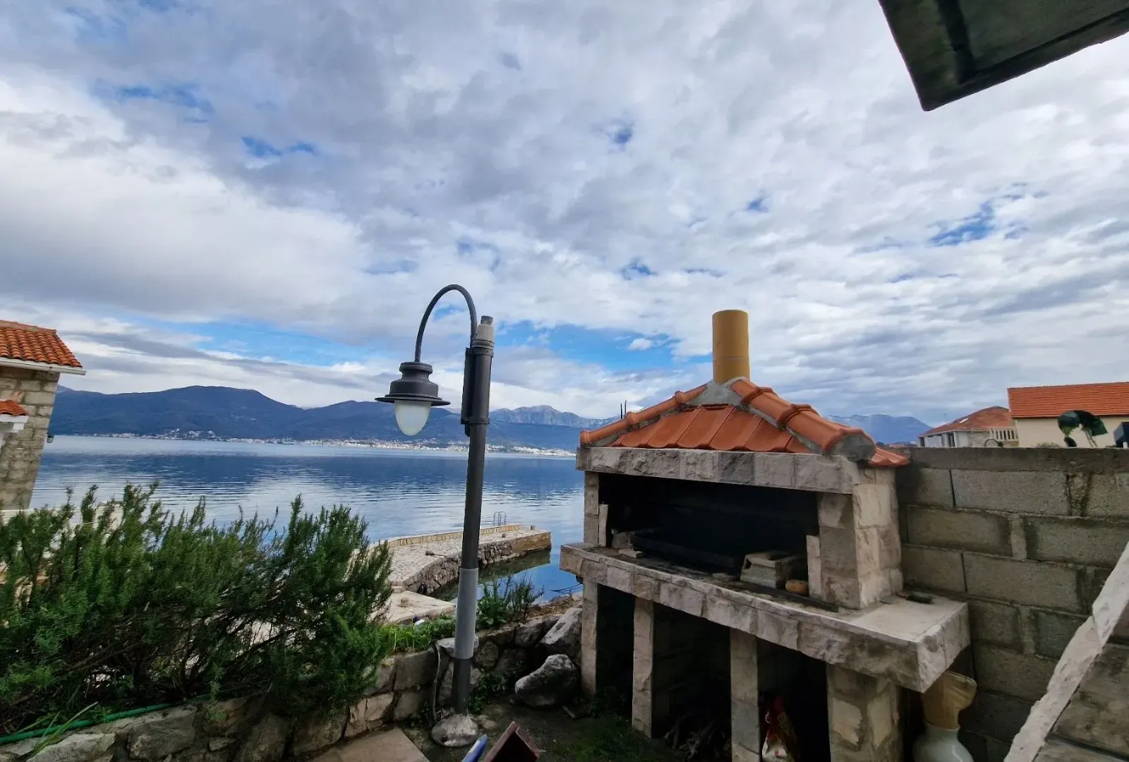 Prodaja, kuća, 180m², Krašići, Tivat