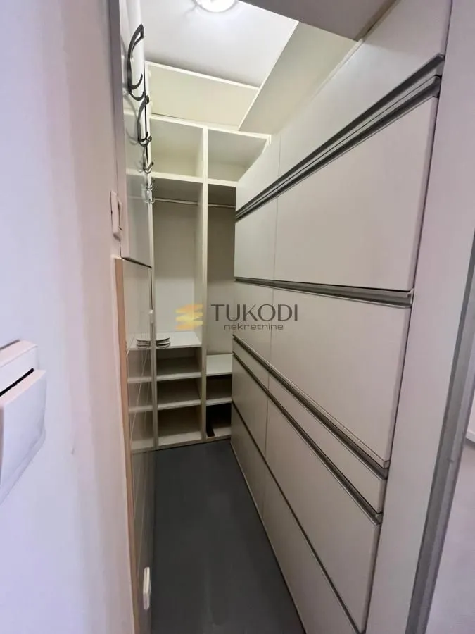Prodaja, trosoban stan, 78m², Liman 3, Novi Sad Sve Podlokacije