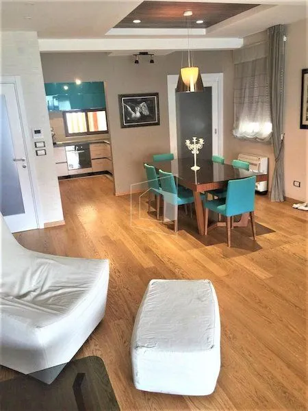 Rent, house, 400m², Blok 9, Podgorica