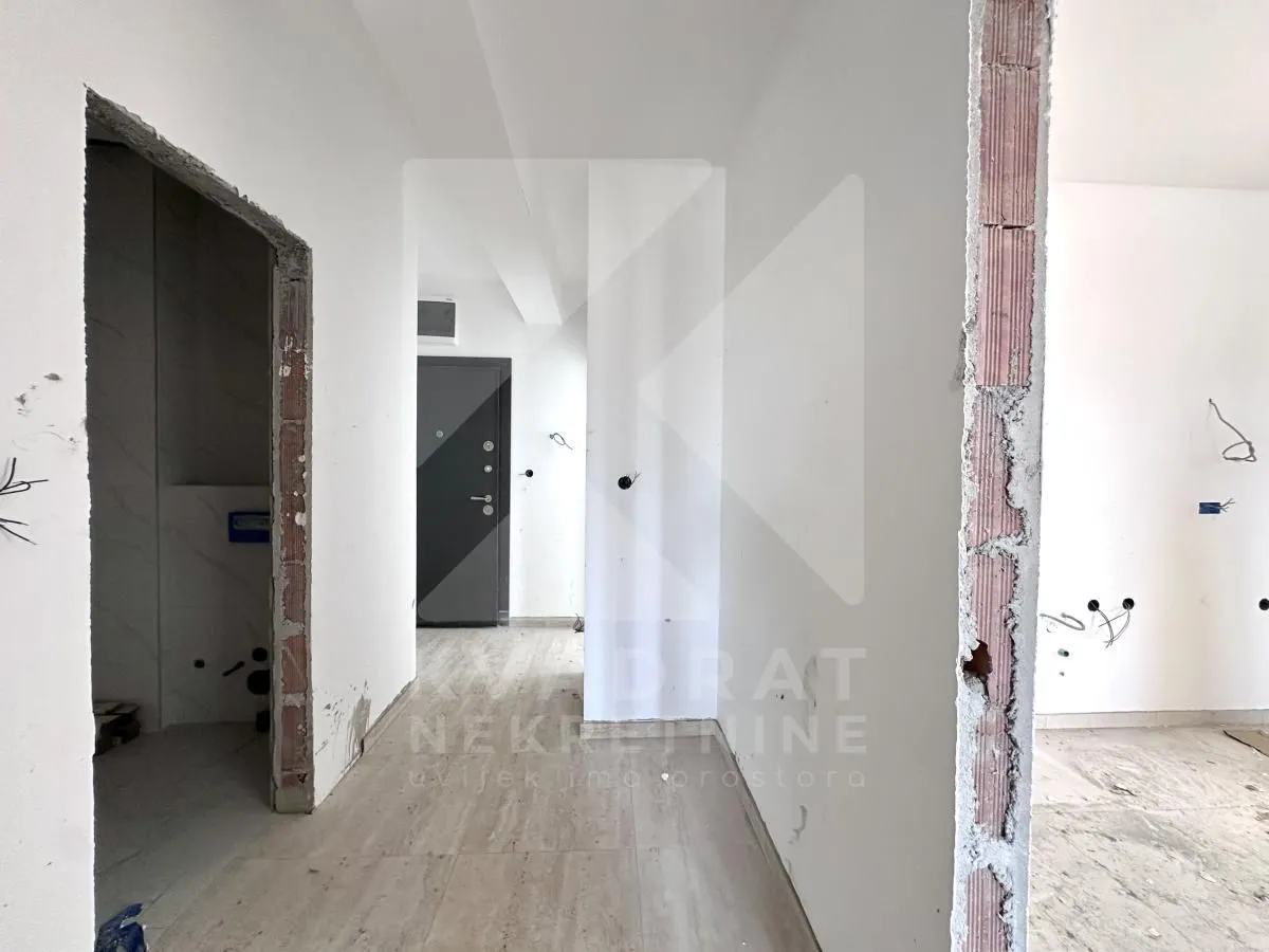 Prodaja, dvosoban stan, 70m², Stari Aerodrom, Podgorica