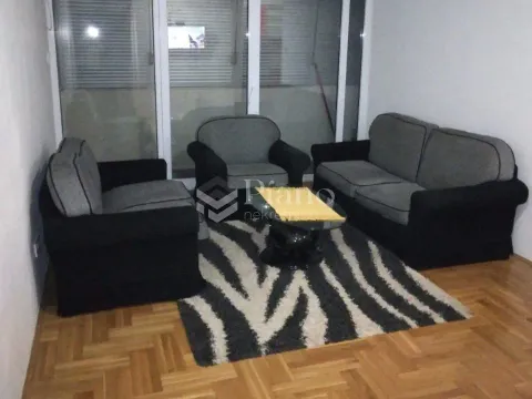 Rent, one bedroom apartment, 42m², Podgorica, Crna Gora - image 1