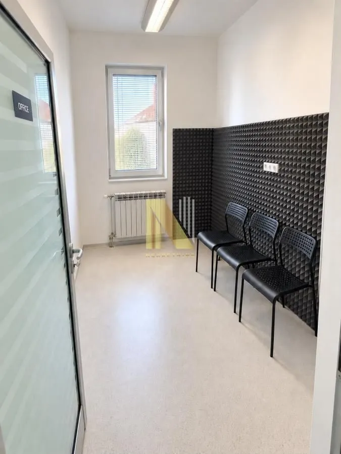 Rent, office space, 158m², Centar, Novi Sad