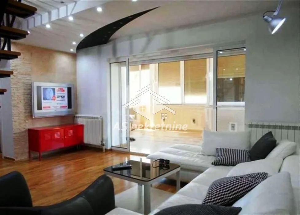 Rent, four bedroom apartment, 140m², Đeram Pijaca, Beograd