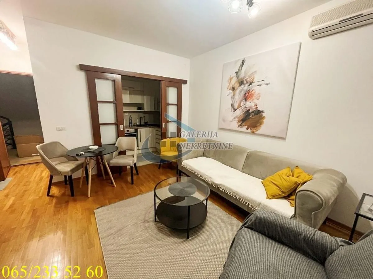 Prodaja, jednosoban stan, 37m², Vračar Hram, Vračar Sve Podlokacije