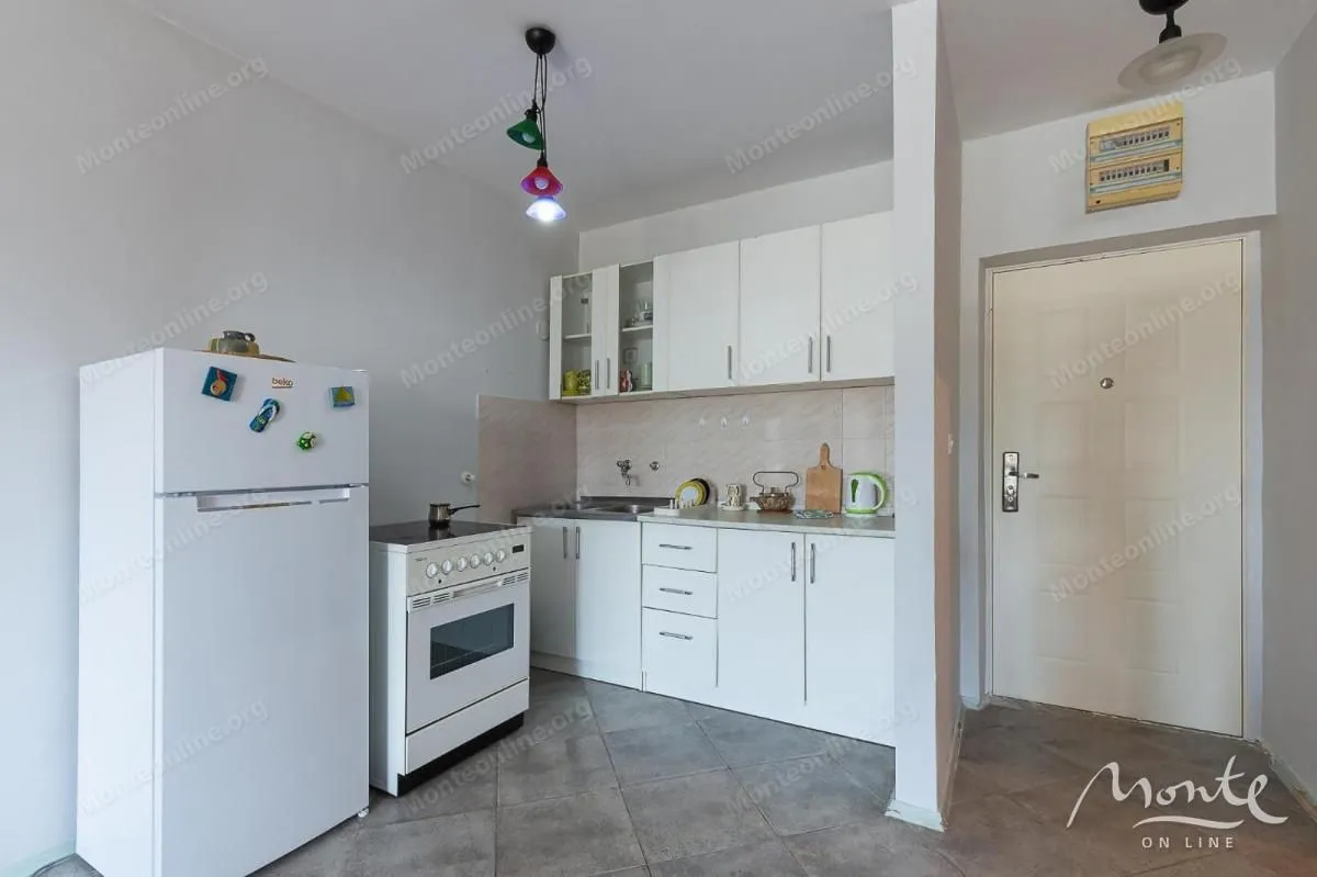 Prodaja, jednosoban stan, 44m², Maine, Budva