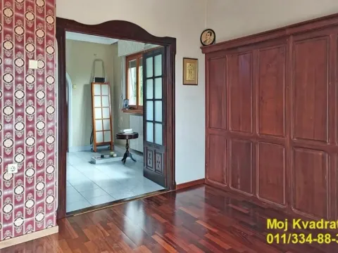 Prodaja, kuća, 200m², Banovo Brdo, Beograd - image 7