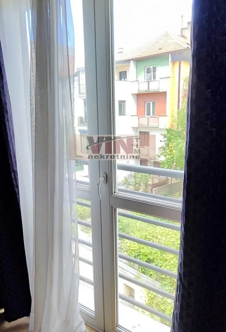 Prodaja, jednosoban stan, 33m², Bulevar Oslobodjenja, Novi Sad Sve Podlokacije