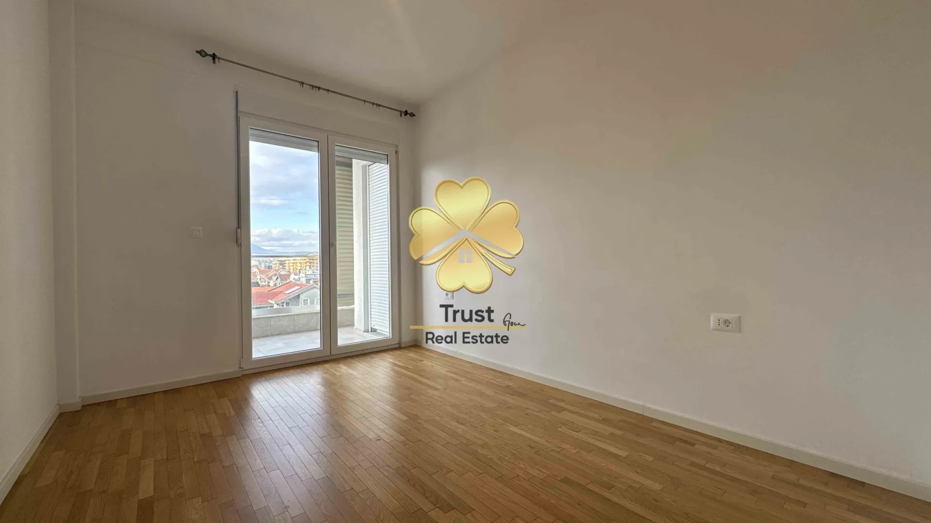 Rent, two bedroom apartment, 70m², Stari Aerodrom, Podgorica