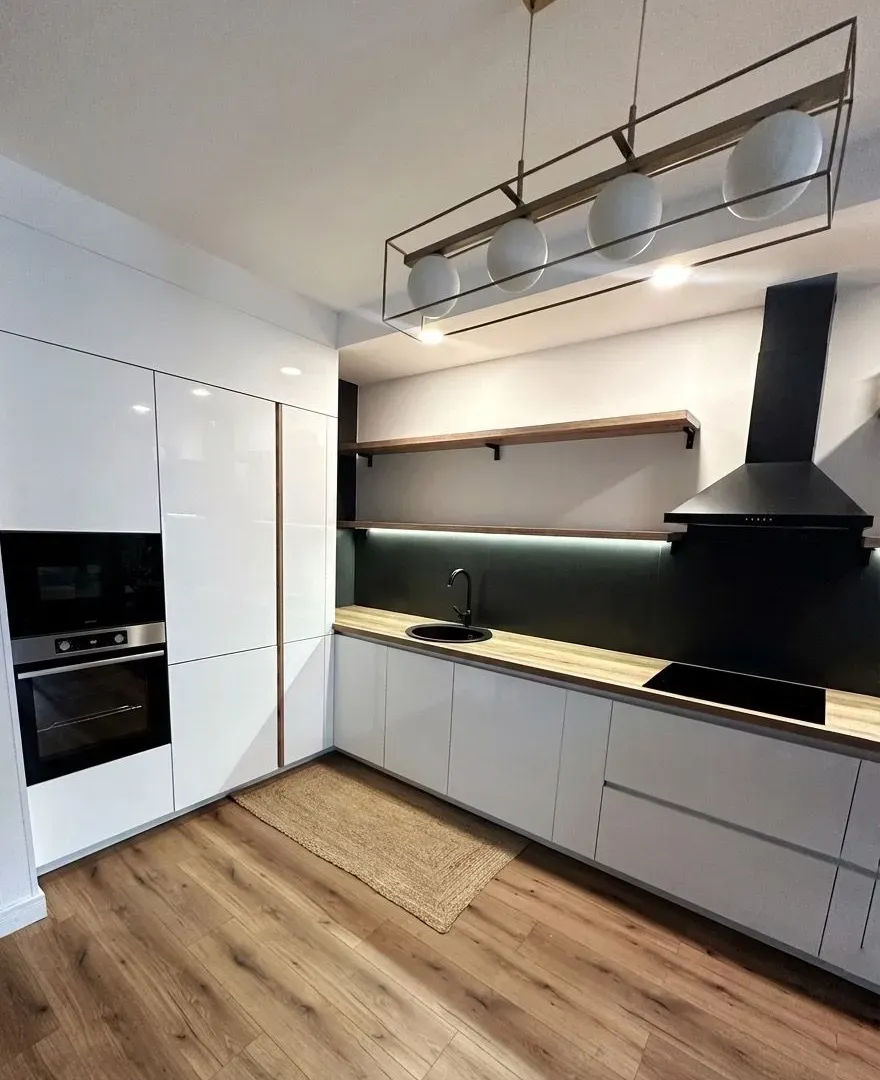 Sale, four bedroom apartment, 105m², Golubovina, Budva