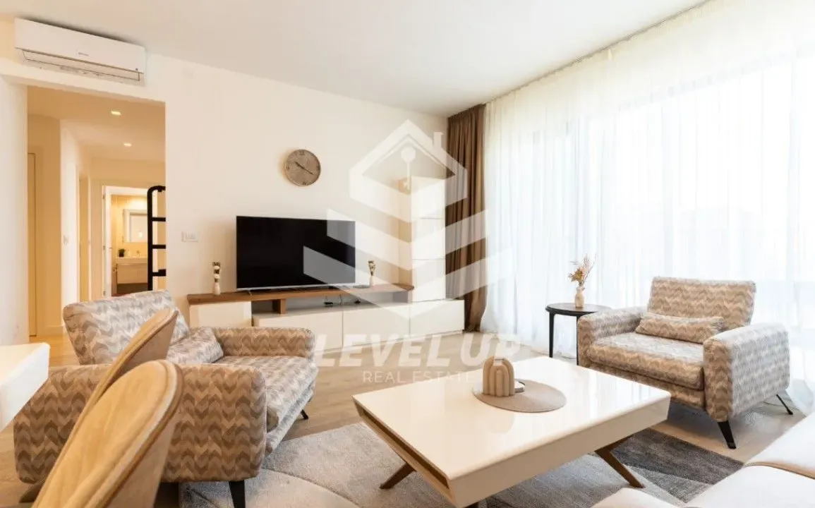 Izdavanje, trosoban stan, 90m², Beograd Na Vodi, Beograd