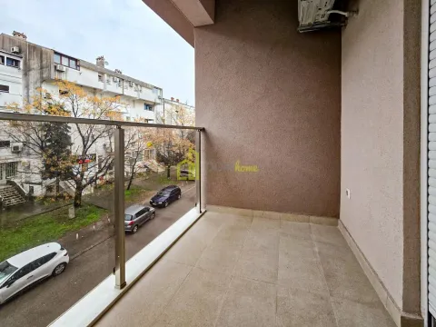 Izdavanje, jednosoban stan, 46m², Stari Aerodrom, Podgorica - image 13