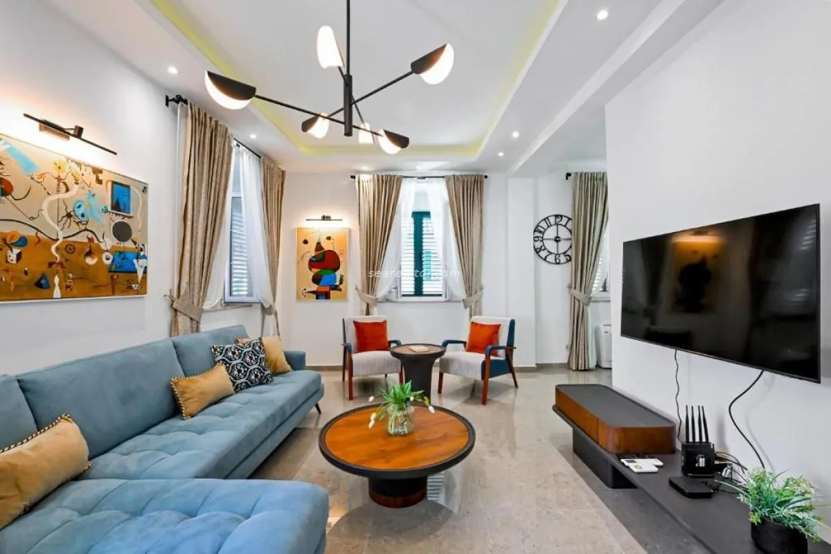 Prodaja, trosoban stan, 90m², Grad, Kotor