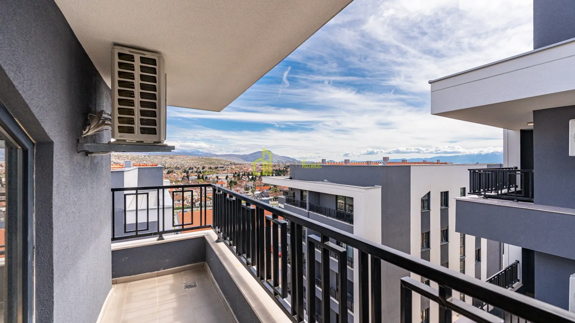 Prodaja, trosoban stan, 122m², Gorica C, Podgorica