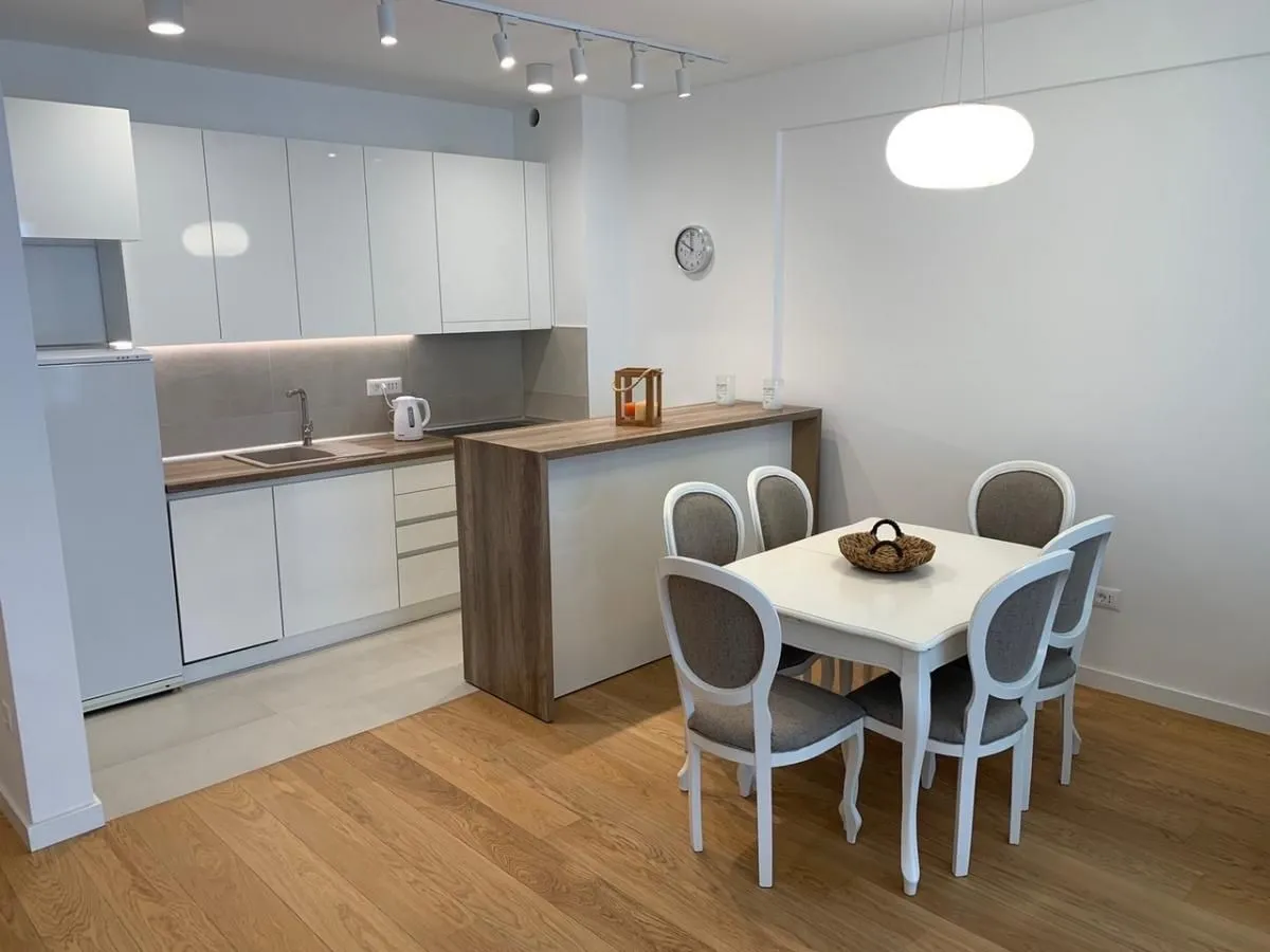 Rent, three bedroom apartment, 80m², Stari Grad, Beograd