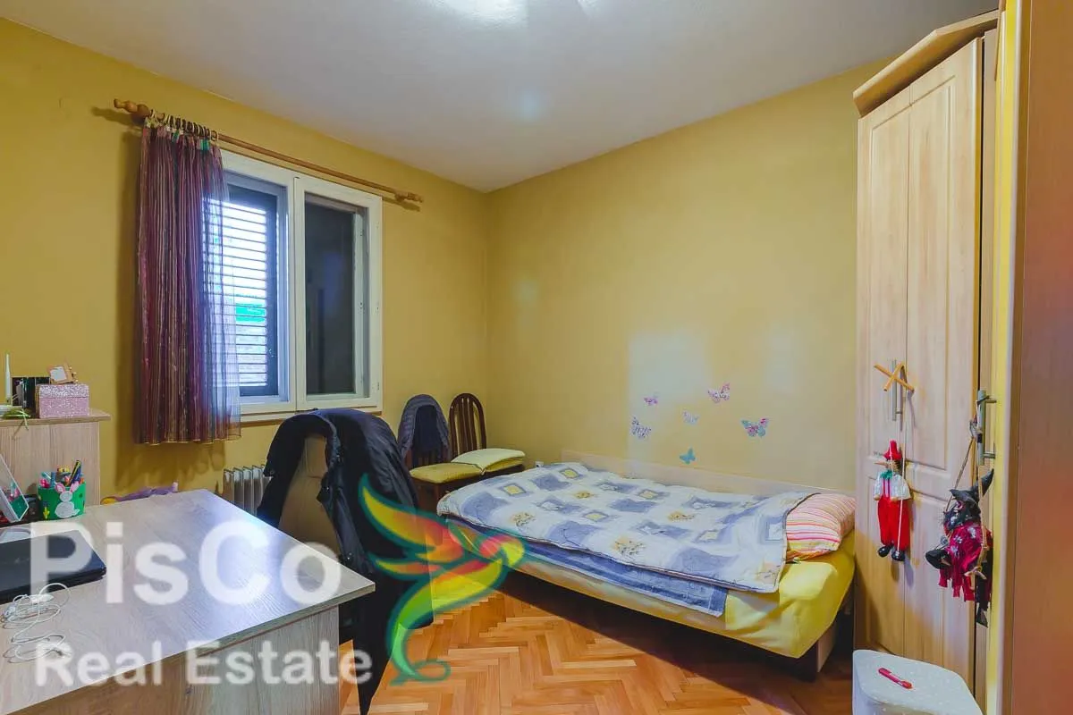Prodaja, kuća, 180m², Masline, Podgorica
