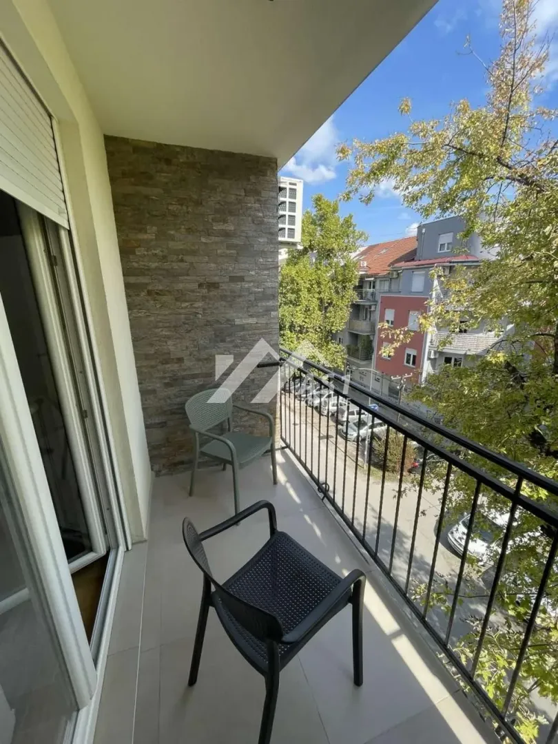 Izdavanje, dvosoban stan, 40m², Grbavica, Novi Sad Sve Podlokacije