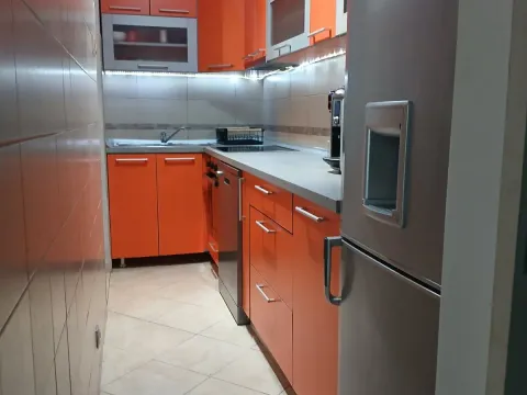 Prodaja, dvosoban stan, 54m², Dobrota, Kotor - image 2