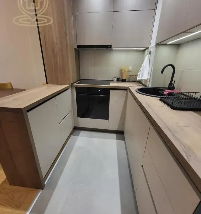 Rent, three bedroom apartment, 60m², Južni Bulevar, Vračar Sve Podlokacije