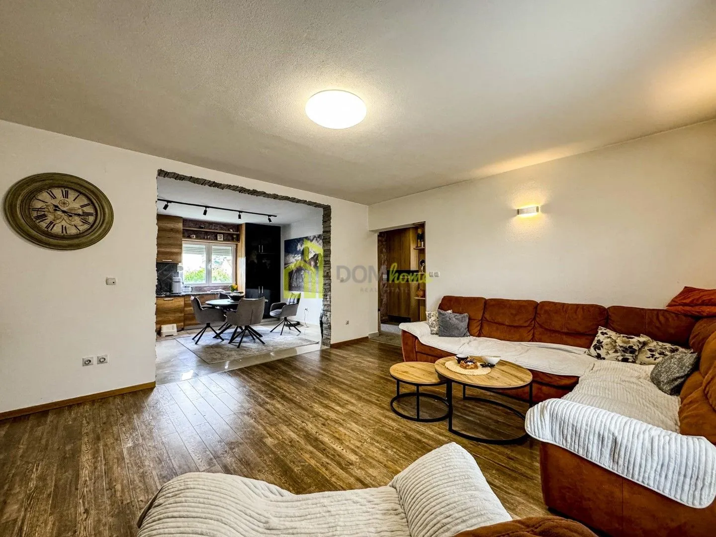 Prodaja, kuća, 273m², Doljani, Podgorica