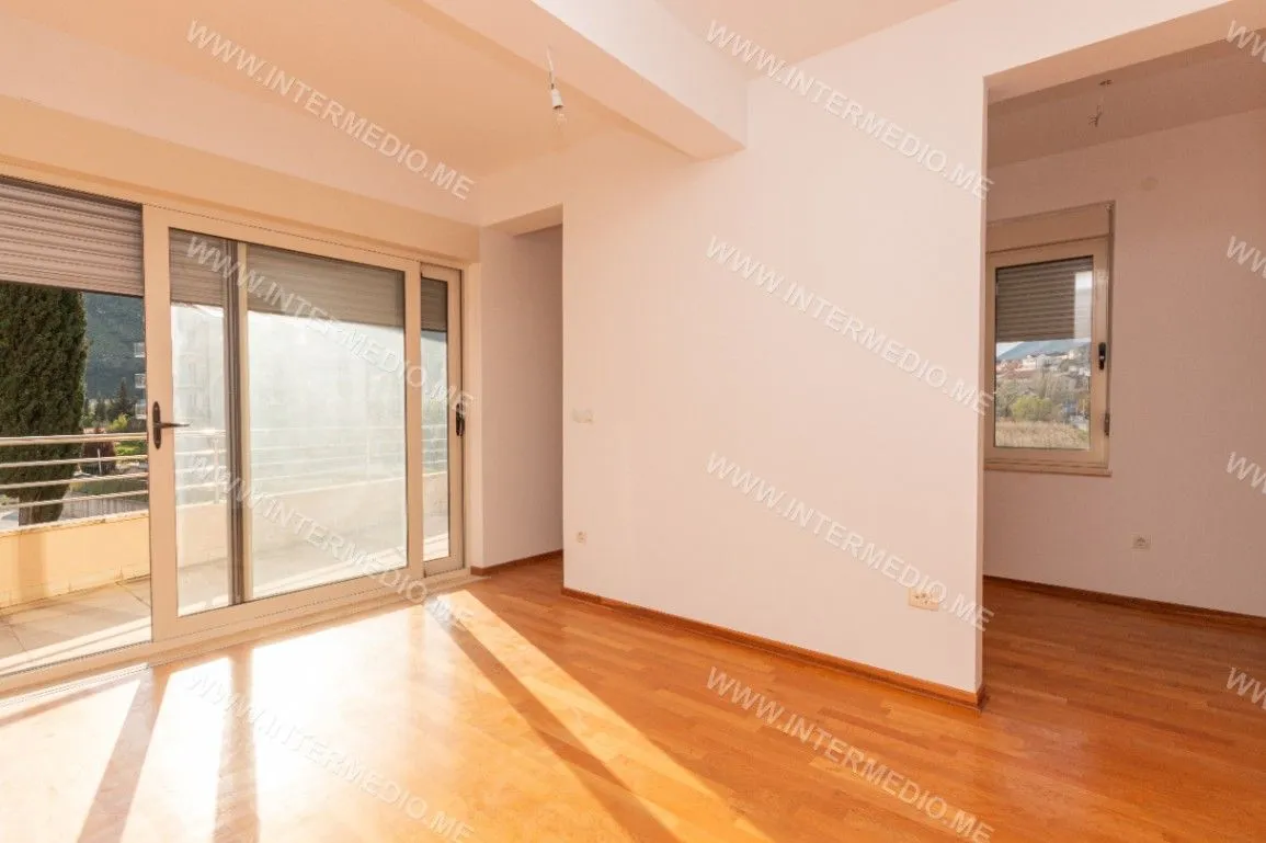 Prodaja, dvosoban stan, 132m², Igalo, Herceg Novi