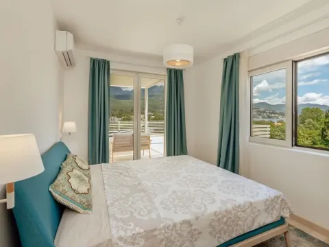 Sale, two bedroom apartment, 67m², Herceg Novi, Crna Gora - image 9