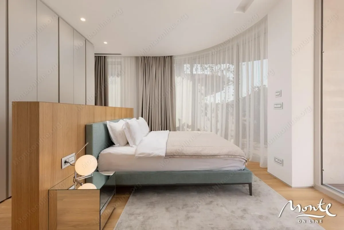 Sale, four bedroom apartment, 287m², Budva, Crna Gora