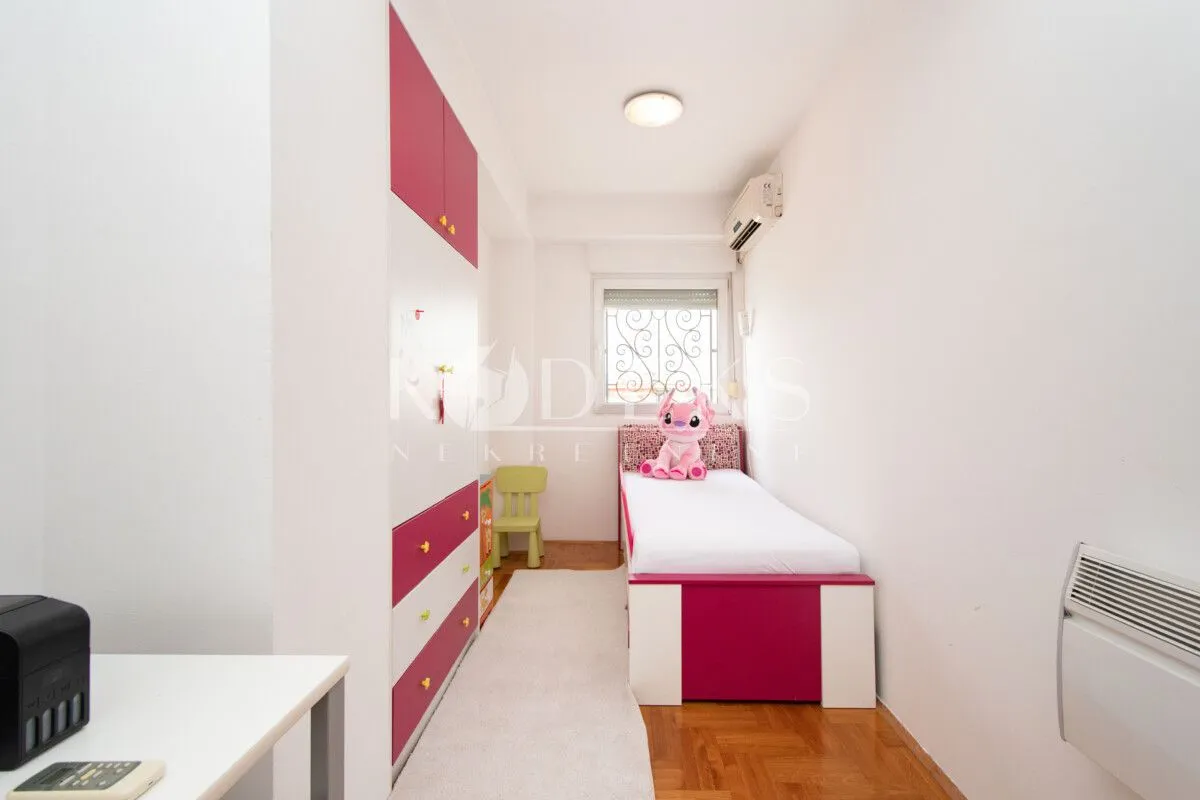 Rent, three bedroom apartment, 93m², City Kvart, Podgorica