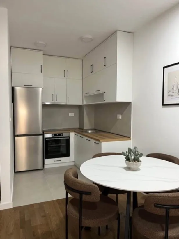 Izdavanje, jednosoban stan, 47m², Stari Aerodrom, Podgorica