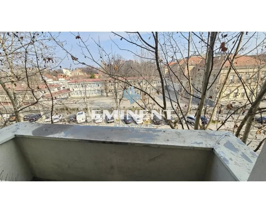 Rent, two bedroom apartment, 61m², Stari Grad, Beograd