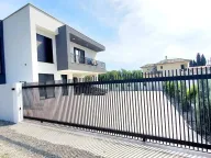 Izdavanje, kuća, 190m², Tološi, Podgorica - image 3