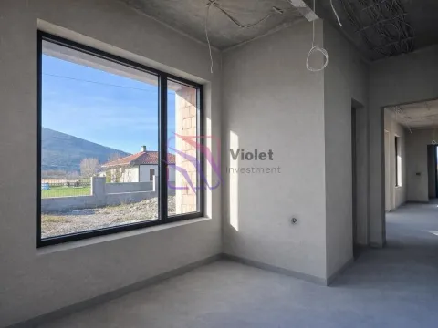 Prodaja, kuća, 259m², Donji Kokoti, Podgorica - image 2