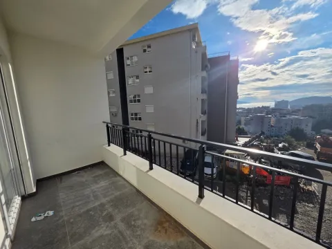 Prodaja, dvosoban stan, 64m², Budva, Crna Gora - image 2