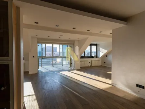 Sale, three bedroom apartment, 127m², Centar, Novi Sad