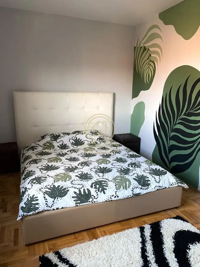 Izdavanje, trosoban stan, 65m², Banjica, Voždovac Sve Podlokacije