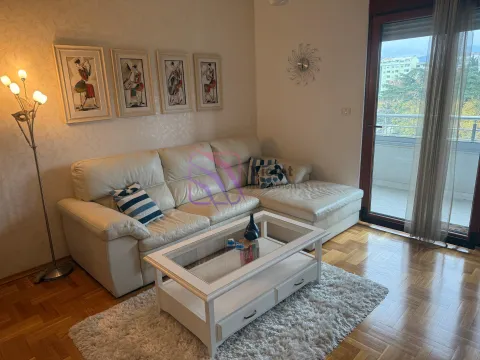 Rent, two bedroom apartment, 69m², Pobrežje, Podgorica - image 2