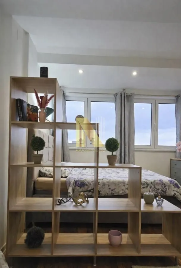 Rent, studio apartment, 29m², Bulevar Oslobodjenja, Novi Sad Sve Podlokacije