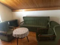 Izdavanje, kuća, 200m², Voždovac Sve Podlokacije, Beograd - image 1