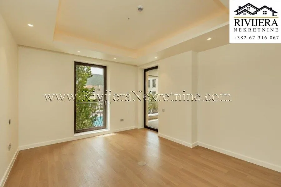Prodaja, trosoban stan, 171m², Kamenari, Herceg Novi