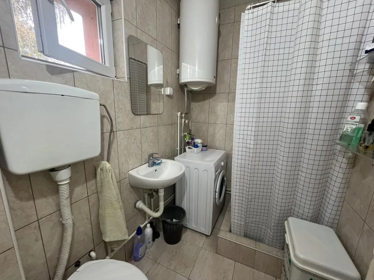 Prodaja, četvorosoban stan, 120m², Strelište, Jagodina