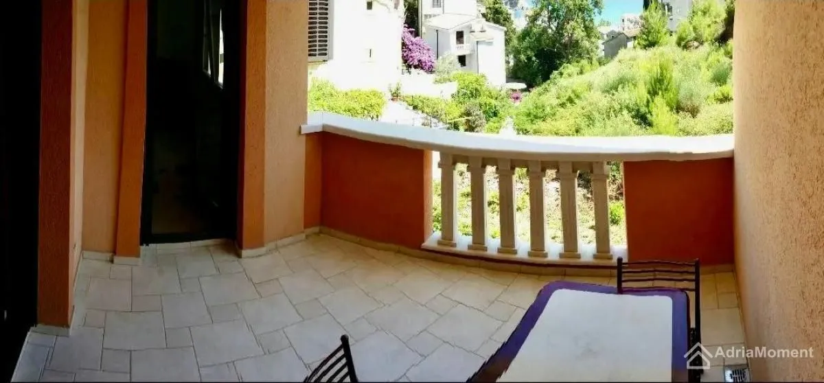 Sale, one bedroom apartment, 54m², Petrovac, Budva