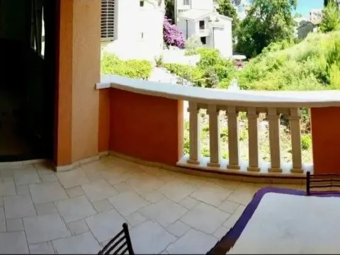 Sale, one bedroom apartment, 54m², Petrovac, Budva - image 7