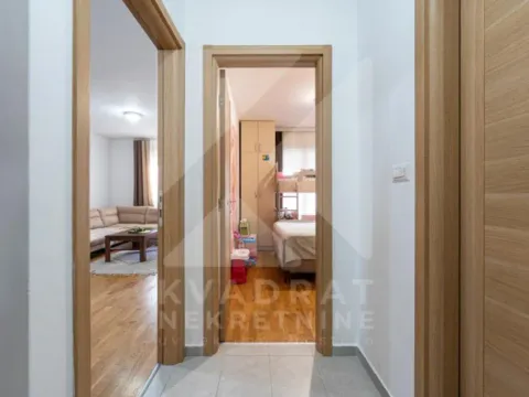 Sale, one bedroom apartment, 45m², Stari Aerodrom, Podgorica - image 9