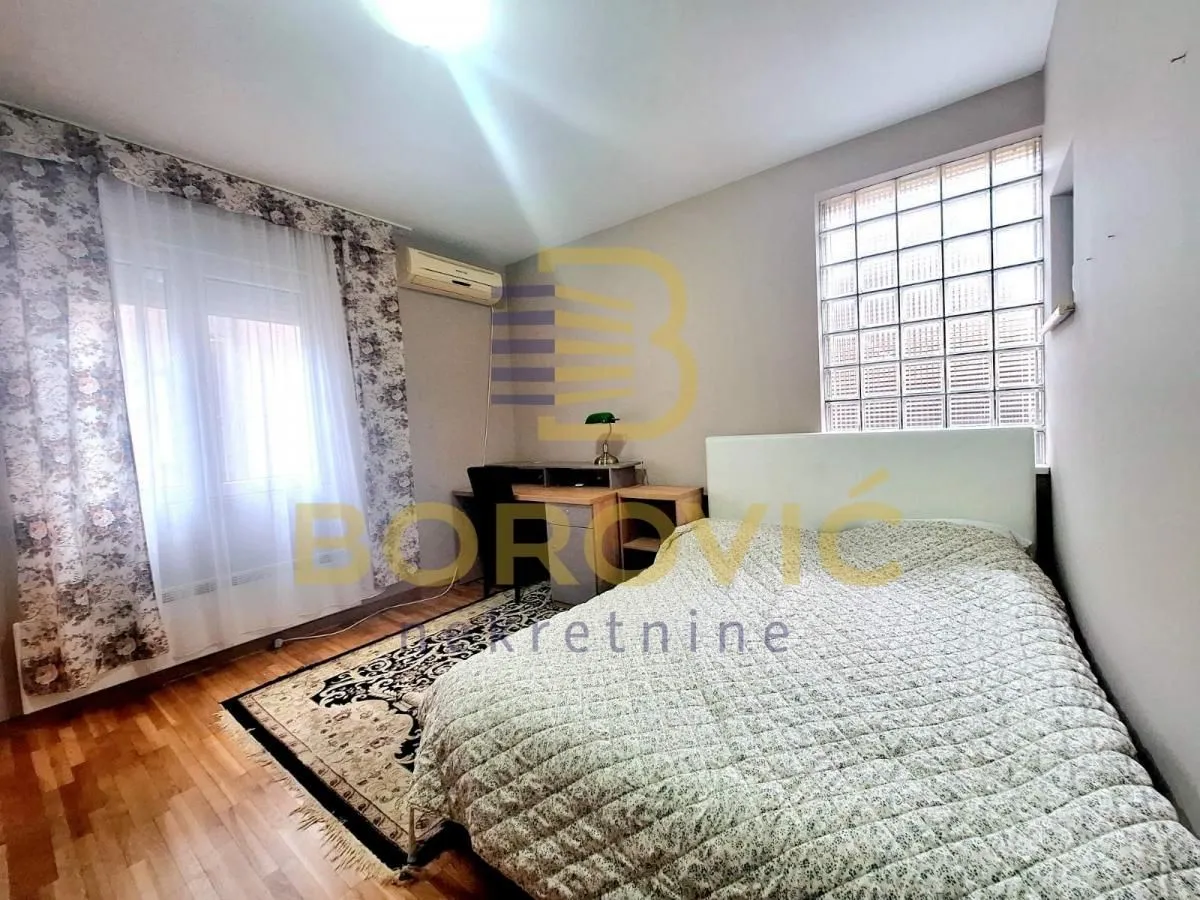 Prodaja, trosoban stan, 54m², Šumice, Beograd