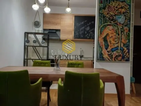 Izdavanje, jednosoban stan, 50m², City Kvart, Podgorica - image 4