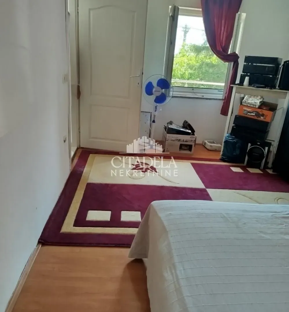 Prodaja, kuća, 200m², Lisović, Barajevo