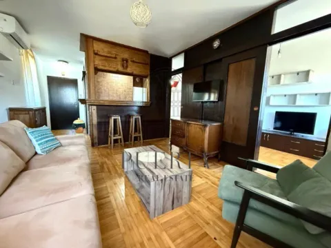 Izdavanje, dvosoban stan, 47m², Blok 5, Podgorica - image 7